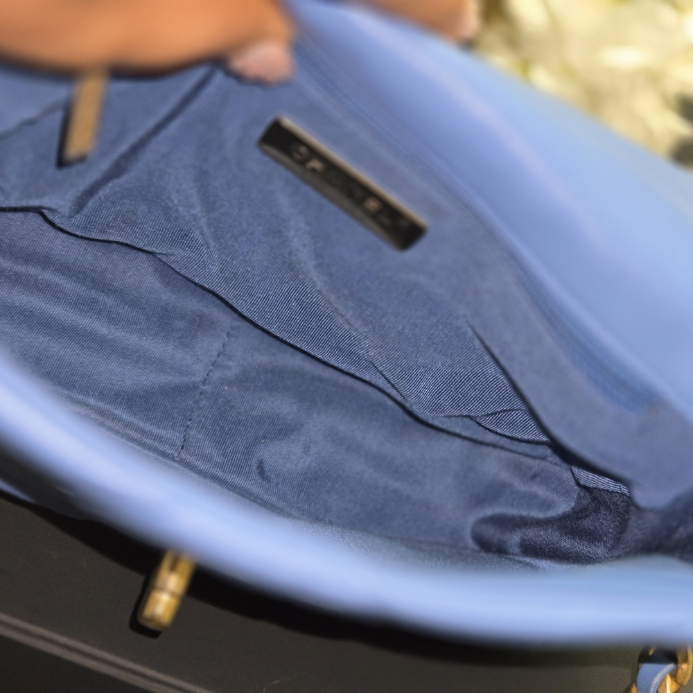 Chanel 19 Blue Quilted Lambskin With Chain Blue - Medium - Picture 5 of 11